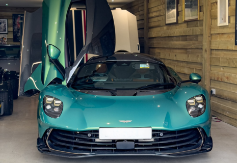 Aston Martin Valhalla